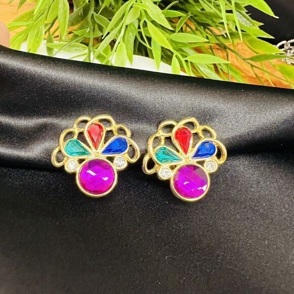 Vintage Multi Color Blue Red Green Pink Clear Rhinestone Clip On Earrings 1167 - Picture 3 of 7